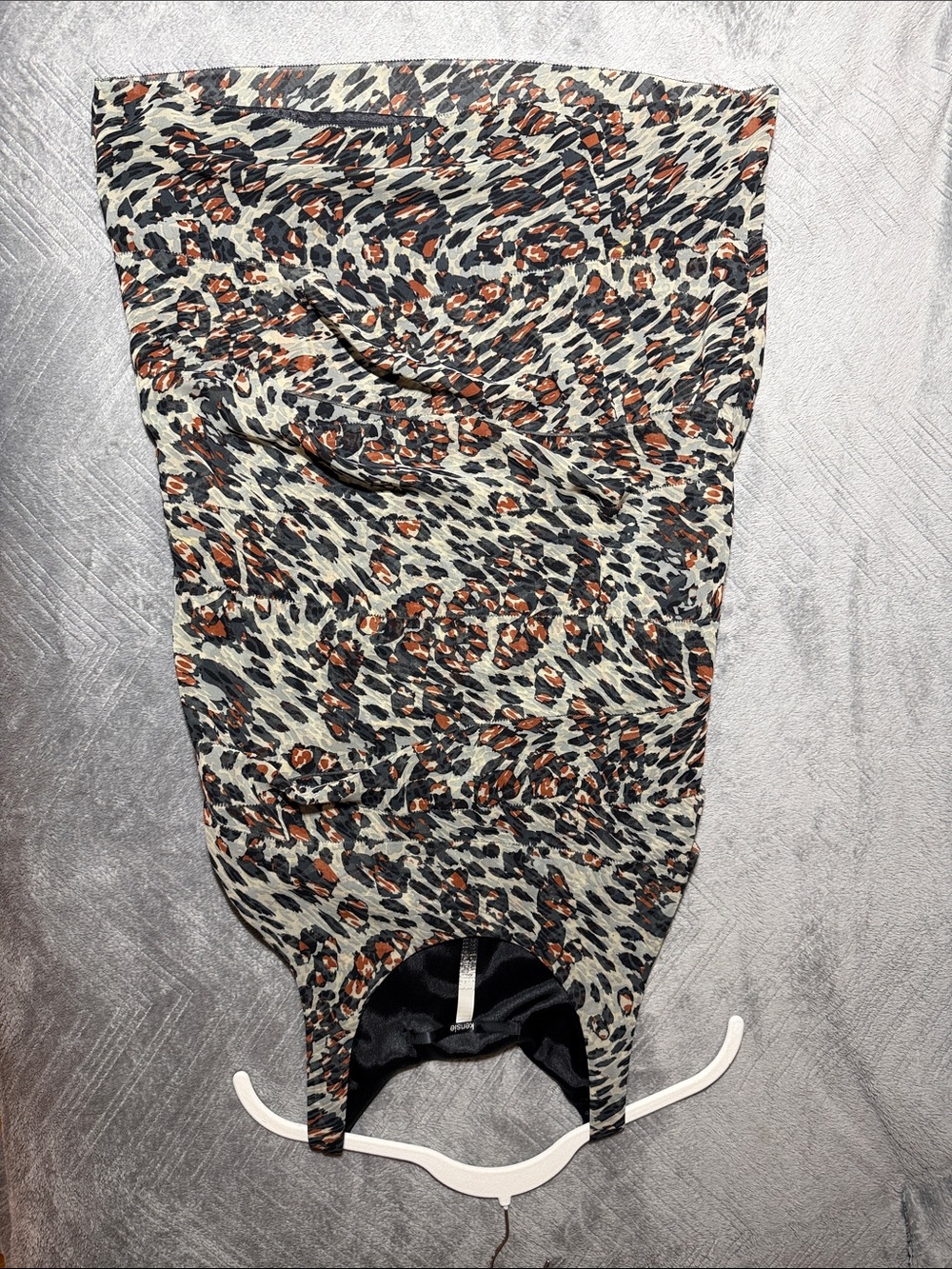 Kensie | Abstract Animal Print Chiffon Dress Tiered Sheer Overlay - Size Medium - Picture 10 of 12